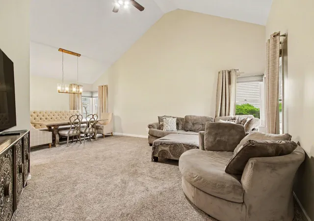 4th image of 4508 Bedford Rd, Valparaiso, IN 46383 | MLS# 842333
