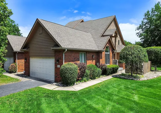 1st image of 944 Cornwallis Ln, Munster, IN 46321 | MLS# 842422