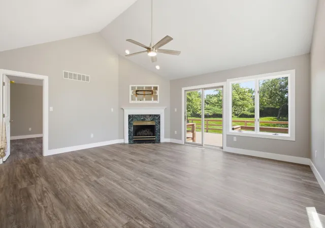 3rd image of 944 Cornwallis Ln, Munster, IN 46321 | MLS# 842422