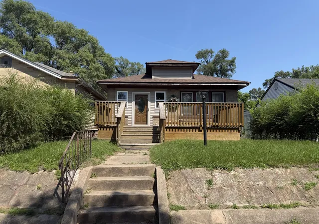 2nd image of 605 Durbin St, Gary, IN 46406 | MLS# 842344