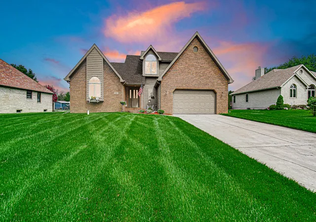 2nd image of 315 Kenbridge Ct, Valparaiso, IN 46385 | MLS# 842368