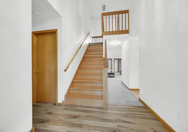 4th image of 315 Kenbridge Ct, Valparaiso, IN 46385 | MLS# 842368