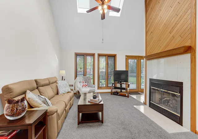 5th image of 315 Kenbridge Ct, Valparaiso, IN 46385 | MLS# 842368