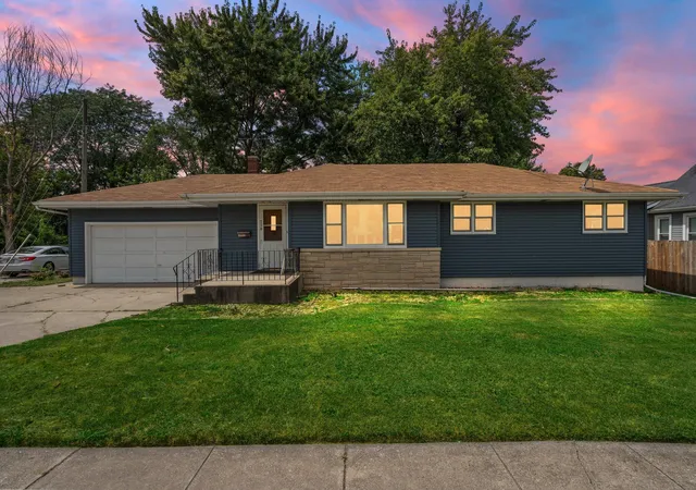 1st image of 210 S Indiana Ave, Crown Point, IN 46307 | MLS# 842325