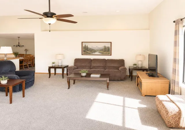 Photo 3 of Sale Pending at 1331 California St, Hobart, IN 46342 | MLS# 842457 | Listing updated on 2026-09-14