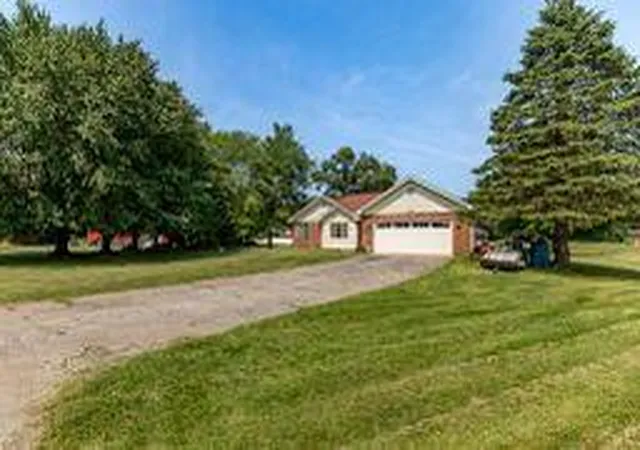 Photo 3 of Sale Pending at 6996 Prairieview Ct, De Motte, IN 46310 | MLS# 842488 | Listing updated on 2026-09-06