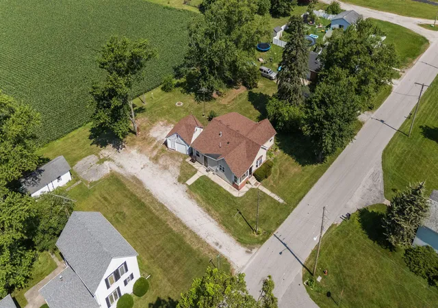 33rd image of 301 N Lincoln St, Wanatah, IN 46390 | MLS# 842359