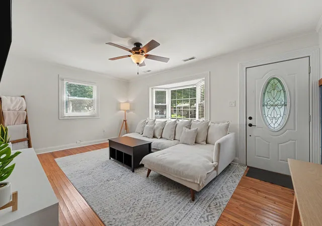 5th image of 27 Walnut Pkwy, Crown Point, IN 46307 | MLS# 842503