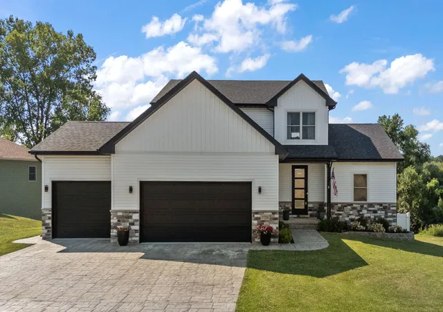 42nd image of 17230 Brookwood Dr, Lowell, IN 46356 | MLS# 842354