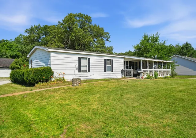 image of 9390 N 1000 W, De Motte, IN 46310 | MLS# 842353