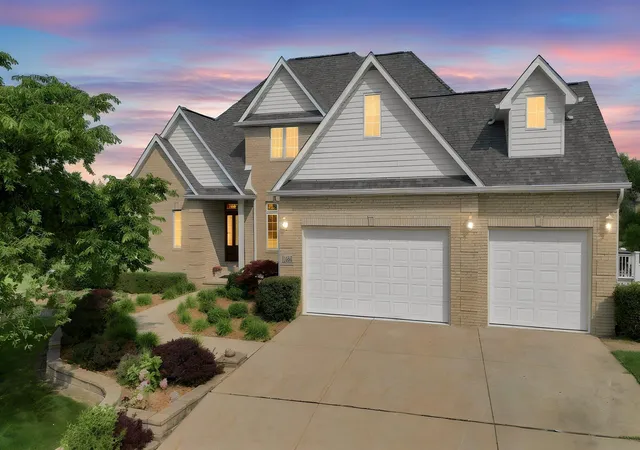 2nd image of 2654 Mariestad Dr, Valparaiso, IN 46385 | MLS# 842509