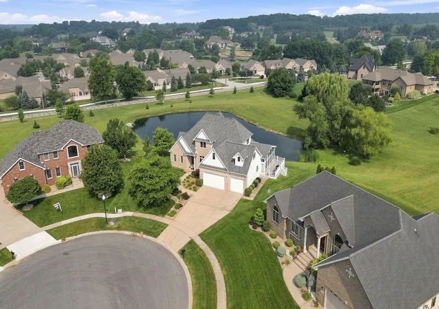 4th image of 2654 Mariestad Dr, Valparaiso, IN 46385 | MLS# 842509