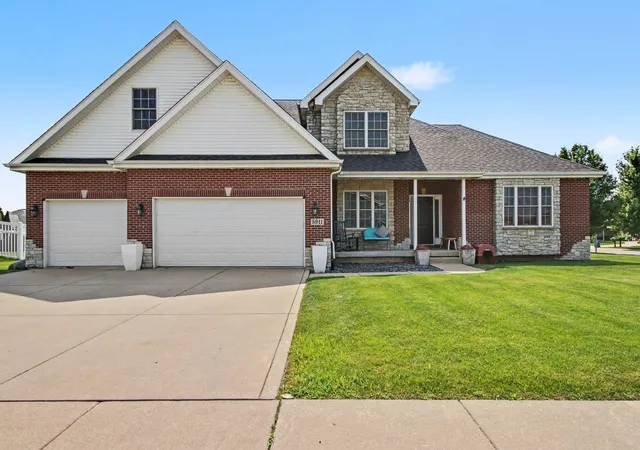 1st image of 5911 Wildrose Ln, Schererville, IN 46375 | MLS# 842463