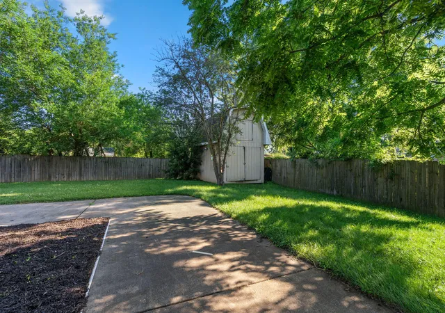 28th image of 221 N Pennsylvania St, Hobart, IN 46342 | MLS# 842428