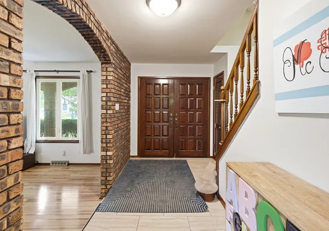 3rd image of 9218 Greenwood Ave, Munster, IN 46321 | MLS# 842445