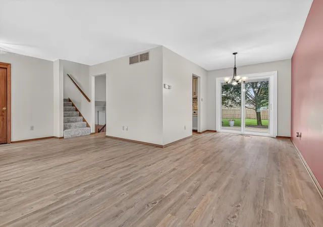 Photo 3 of Single family home for sale at 8832 Jefferson Ct, Munster, IN 46321 | MLS# 842808 | Listing updated on 2026-09-21