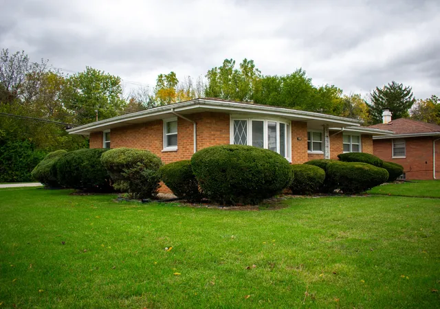 39th image of 400 E 52nd Ave, Merrillville, IN 46410 | MLS# 842447