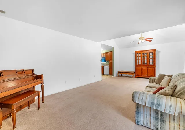 Photo 4 of Sale Pending at 429 11th Circle SE, De Motte, IN 46310 | MLS# 844018 | Listing updated on 2026-09-19