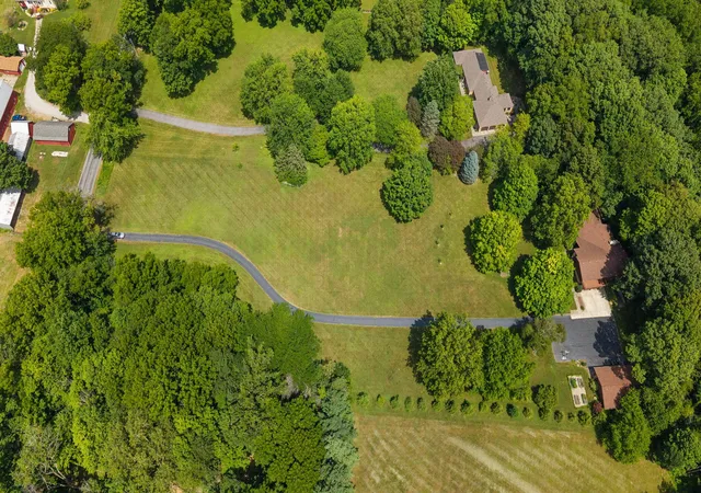 2nd image of 1147 N 400 E, Chesterton, IN 46304 | MLS# 843177