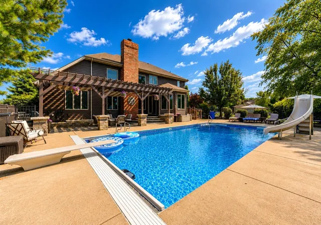 3rd image of 14523 W 154Th Pl, Cedar Lake, IN 46303 | MLS# 842477
