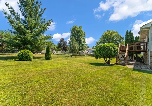 Photo 2 of Single family home for sale at 4176 Thornhill Dr, Crown Point, IN 46307 | MLS# 842511 | Listing updated on 2026-10-23