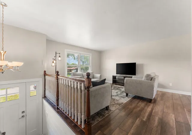 5th image of 4176 Thornhill Dr, Crown Point, IN 46307 | MLS# 842511