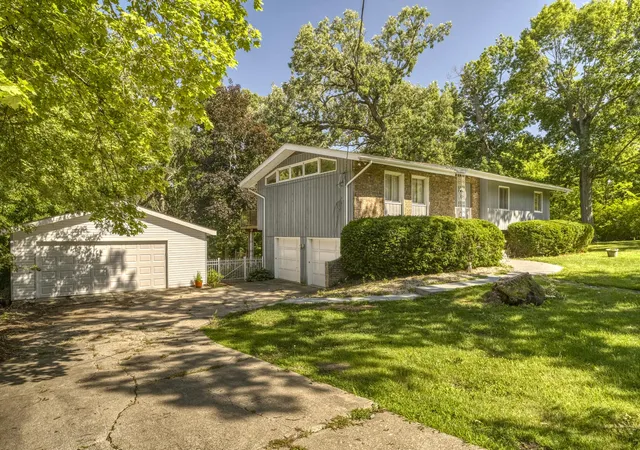 2nd image of 7951 Tapper St, Dyer, IN 46311 | MLS# 842582