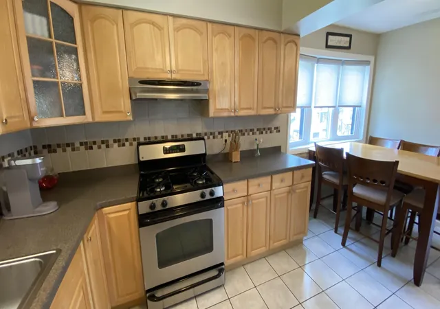 3rd image of 2169 Green Valley Dr, Crown Point, IN 46307 | MLS# 842613