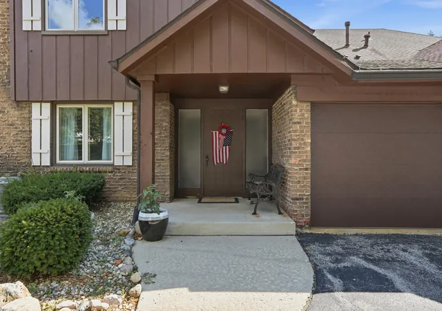 1st image of 2529 E Lakeshore Dr #A-47, Crown Point, IN 46307 | MLS# 842943