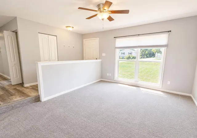 3rd image of 4040 Kingsway Dr, Crown Point, IN 46307 | MLS# 842521
