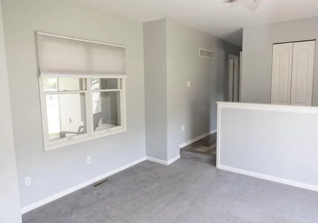 4th image of 4040 Kingsway Dr, Crown Point, IN 46307 | MLS# 842521