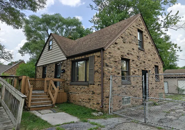 2nd image of 840 E 44th Pl, Gary, IN 46409 | MLS# 842533