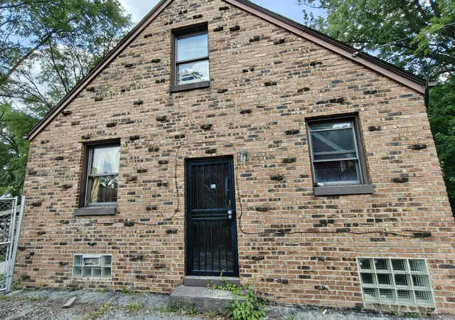 3rd image of 840 E 44Th Pl, Gary, IN 46409 | MLS# 842533