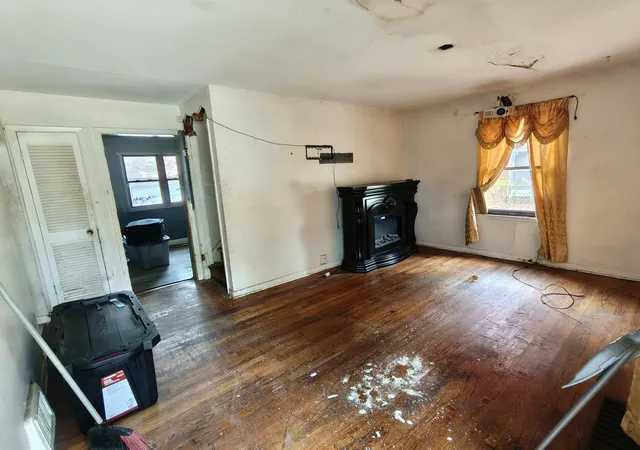 5th image of 840 E 44Th Pl, Gary, IN 46409 | MLS# 842533