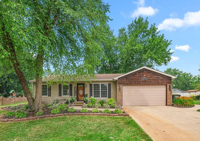 1st image of 2305 Hollandale Dr, Valparaiso, IN 46383 | MLS# 842562