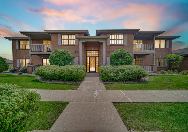 1st image of 9810 Wildwood Cir #2c, Munster, IN 46321 | MLS# 842531