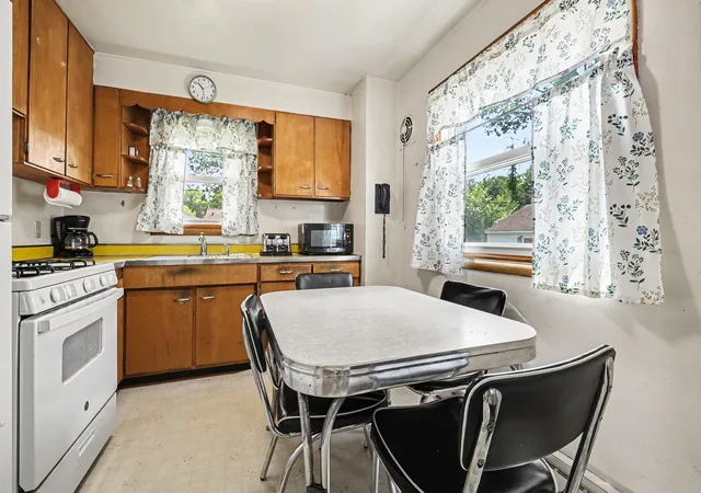 4th image of 3018 Hollywood Ave, Michigan City, IN 46360 | MLS# 842688