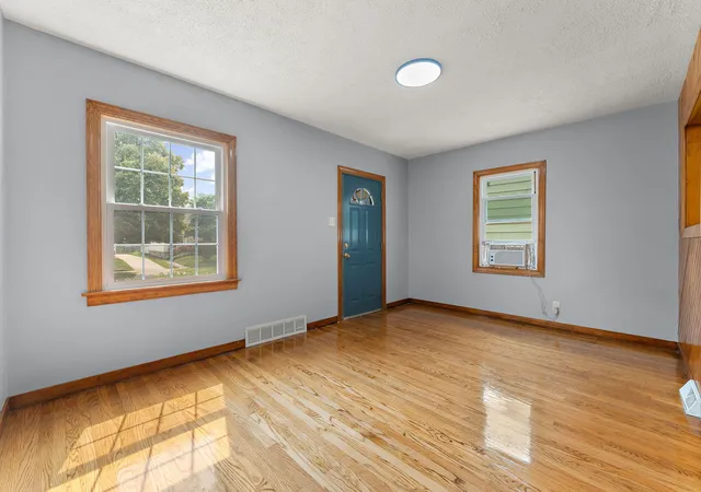 2nd image of 7226 Alexander Ave, Hammond, IN 46323 | MLS# 842548
