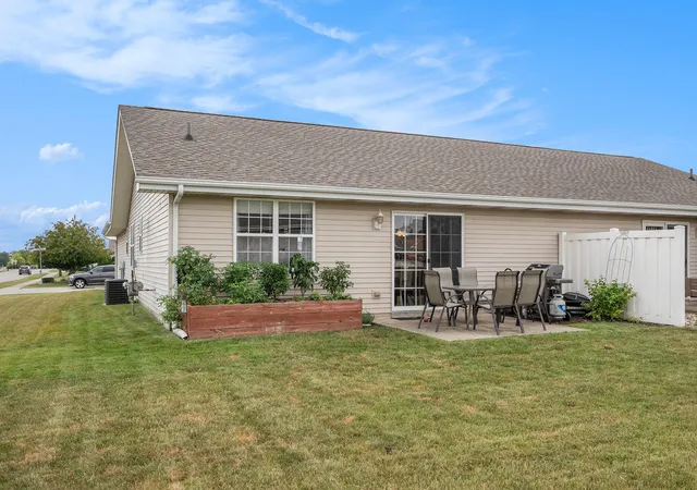 12th image of 381 Golden Oak Dr, Crown Point, IN 46307 | MLS# 842557