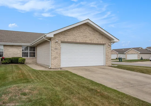 1st image of 381 Golden Oak Dr, Crown Point, IN 46307 | MLS# 842557
