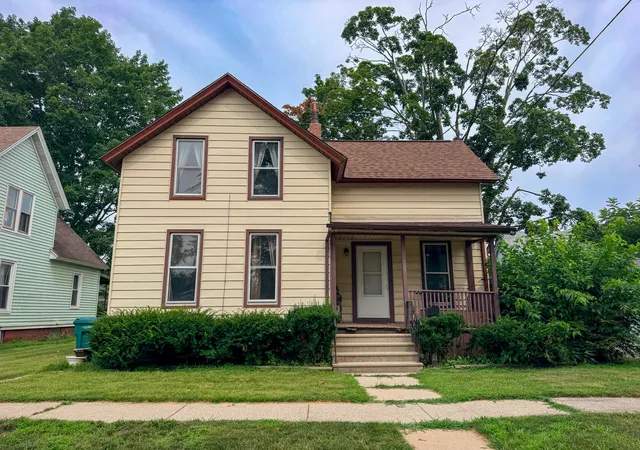 Photo 1 of Sale Pending at 205 Clayton St, La Porte, IN 46350 | MLS# 842702 | Listing updated on 2026-09-14