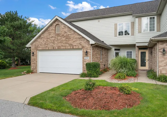 1st image of 8090 Tuckaway Ct, Crown Point, IN 46307 | MLS# 842667