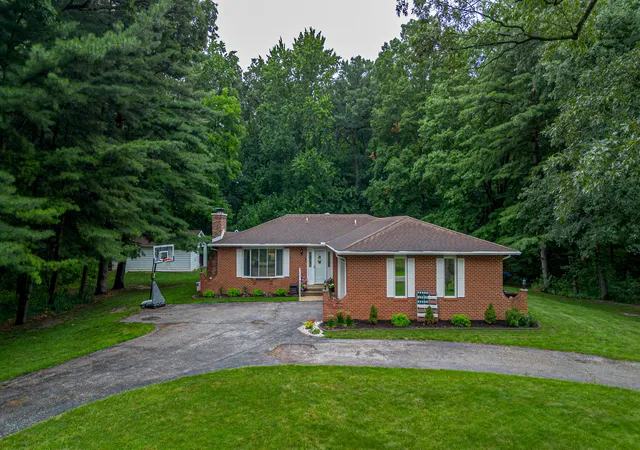 1st image of 419 E 100 S, Valparaiso, IN 46383 | MLS# 842594