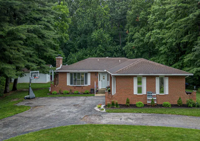 41st image of 419 E 100 S, Valparaiso, IN 46383 | MLS# 842594