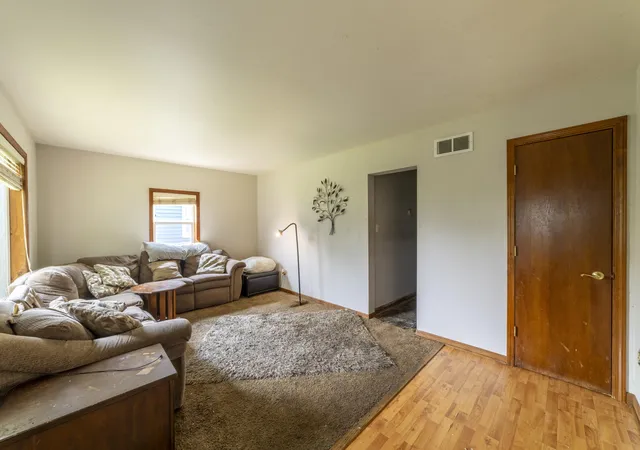 3rd image of 7538 Marshall Ave, Hammond, IN 46323 | MLS# 842635