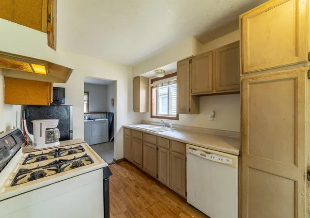 5th image of 7538 Marshall Ave, Hammond, IN 46323 | MLS# 842635