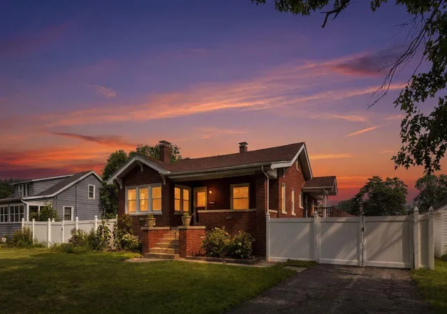 Photo 1 of Single family home for sale at 3541 Ridge Rd, Highland, IN 46322 | MLS# 842575 | Listing updated on 2026-09-21