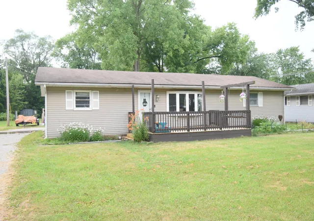 1st image of 930 N Scott St, Rensselaer, IN 47978 | MLS# 842592