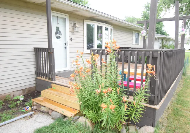 2nd image of 930 N Scott St, Rensselaer, IN 47978 | MLS# 842592