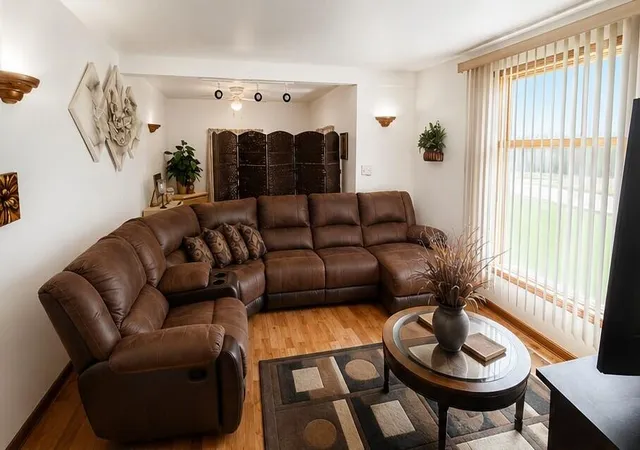 2nd image of 322 Foote St, Crown Point, IN 46307 | MLS# 842603